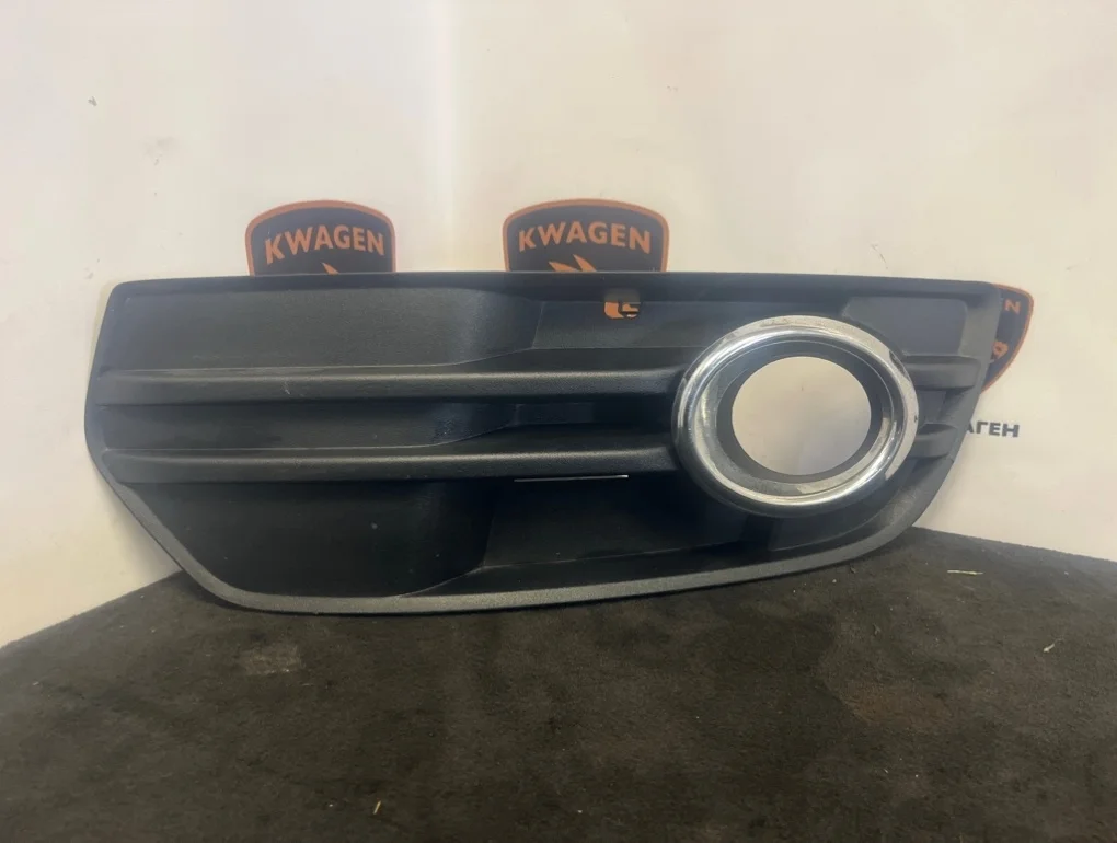 Решетка в бампер Audi Q5 8R