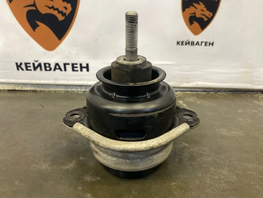 Подушка двигателя Audi Q7 2006 4L