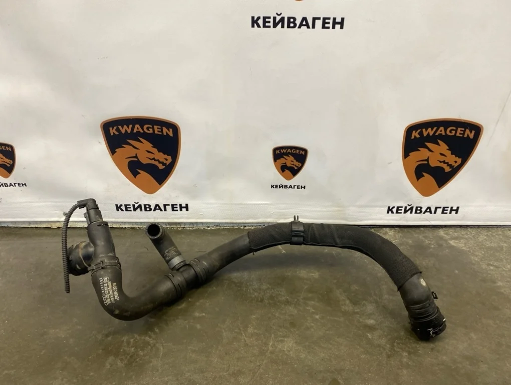 Патрубок системы охлаждения Audi A6 2016 C7