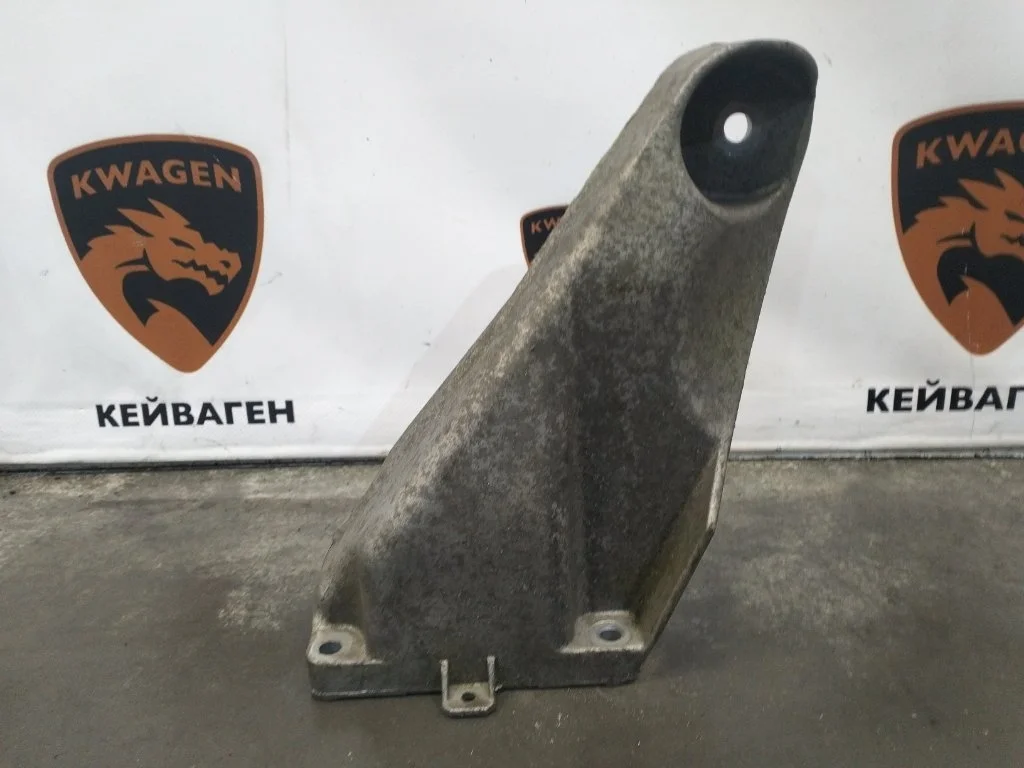 Кронштейн двигателя Audi Q7 2006 4L