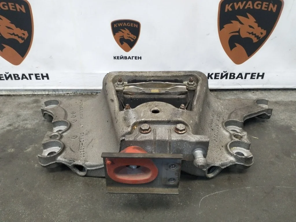 Опора акпп Audi A6 C6