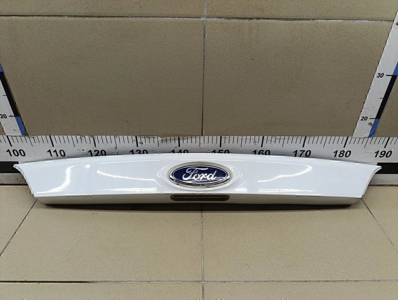 Накладка двери багажника Focus III 2011>