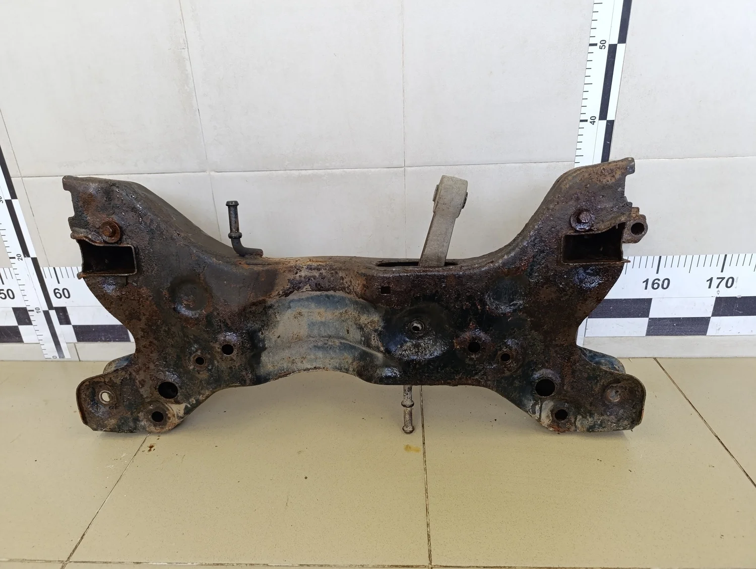 Балка подмоторная Fabia 2007-2015