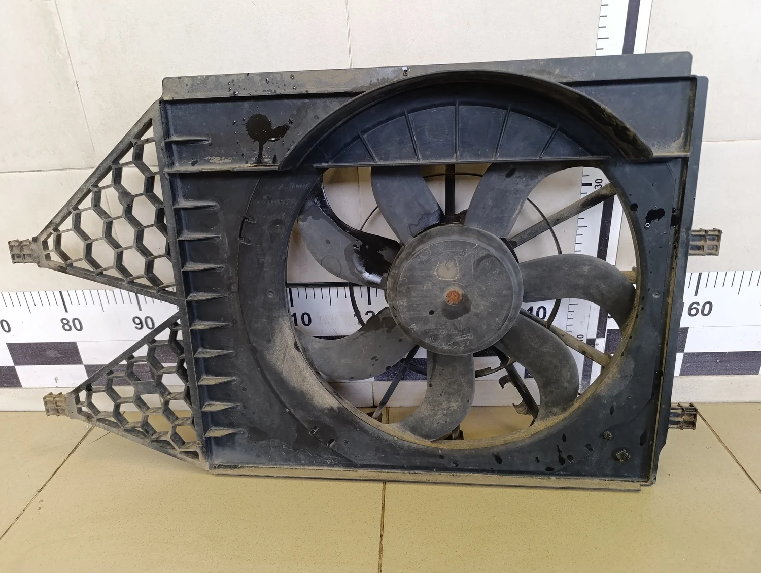 Диффузор вентилятора Polo (Sed RUS) 2011>