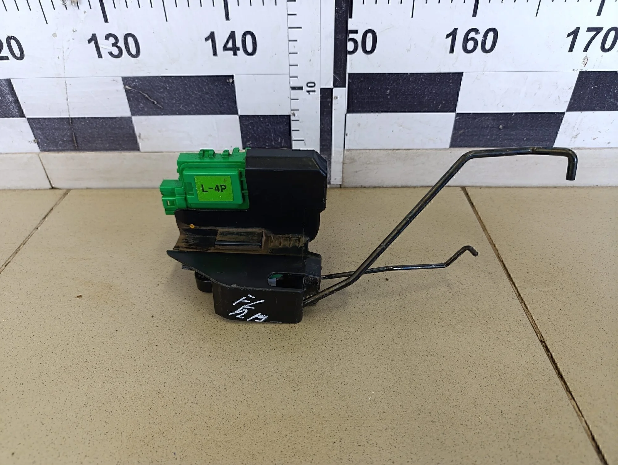 Замок двери передней левой RIO 2011-2017