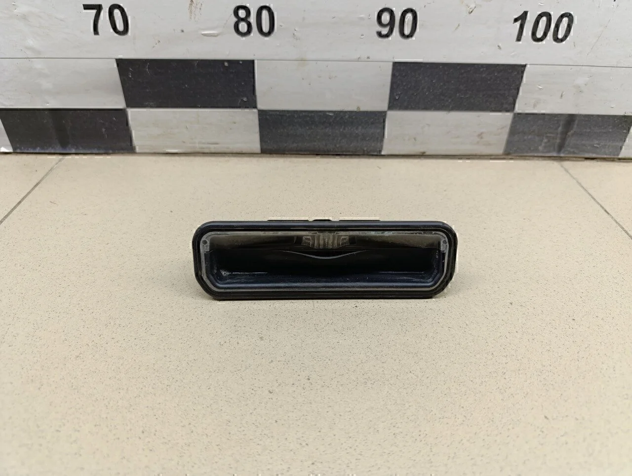 Кнопка открывания багажника Focus III 2011>