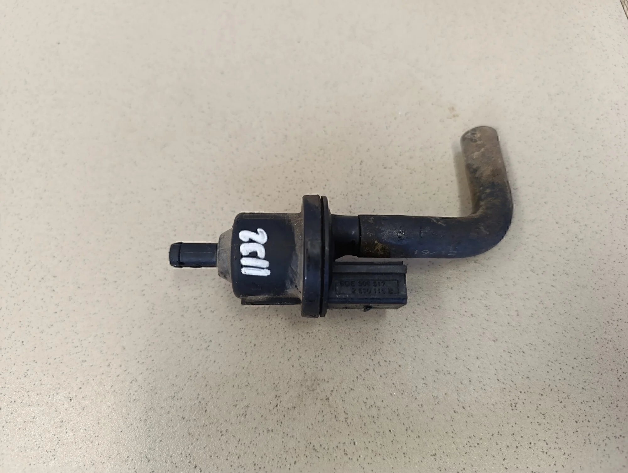 Клапан вентиляции топливного бака Fabia 1999-2006