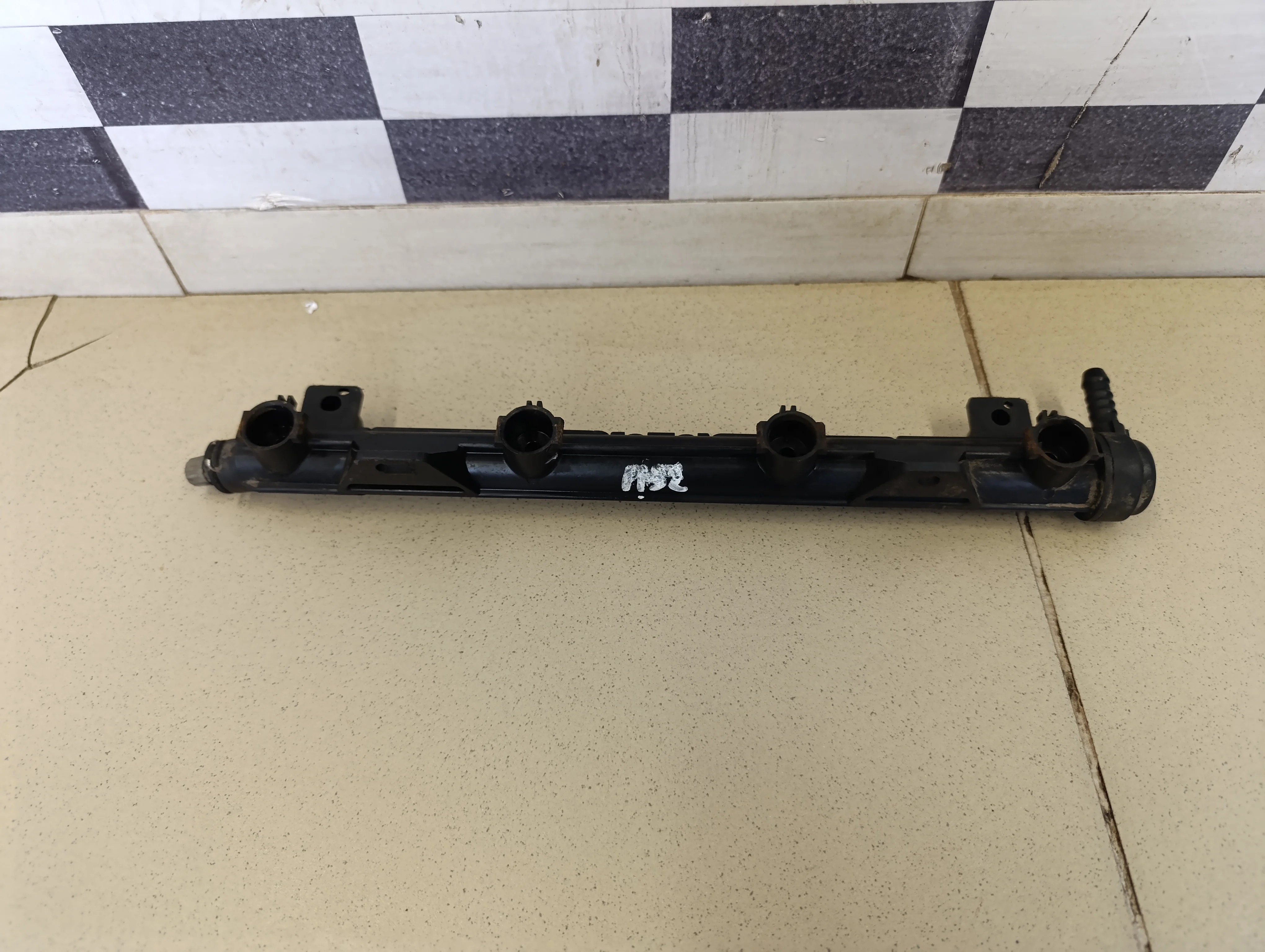 Рейка топливная (рампа) Fabia 1999-2006