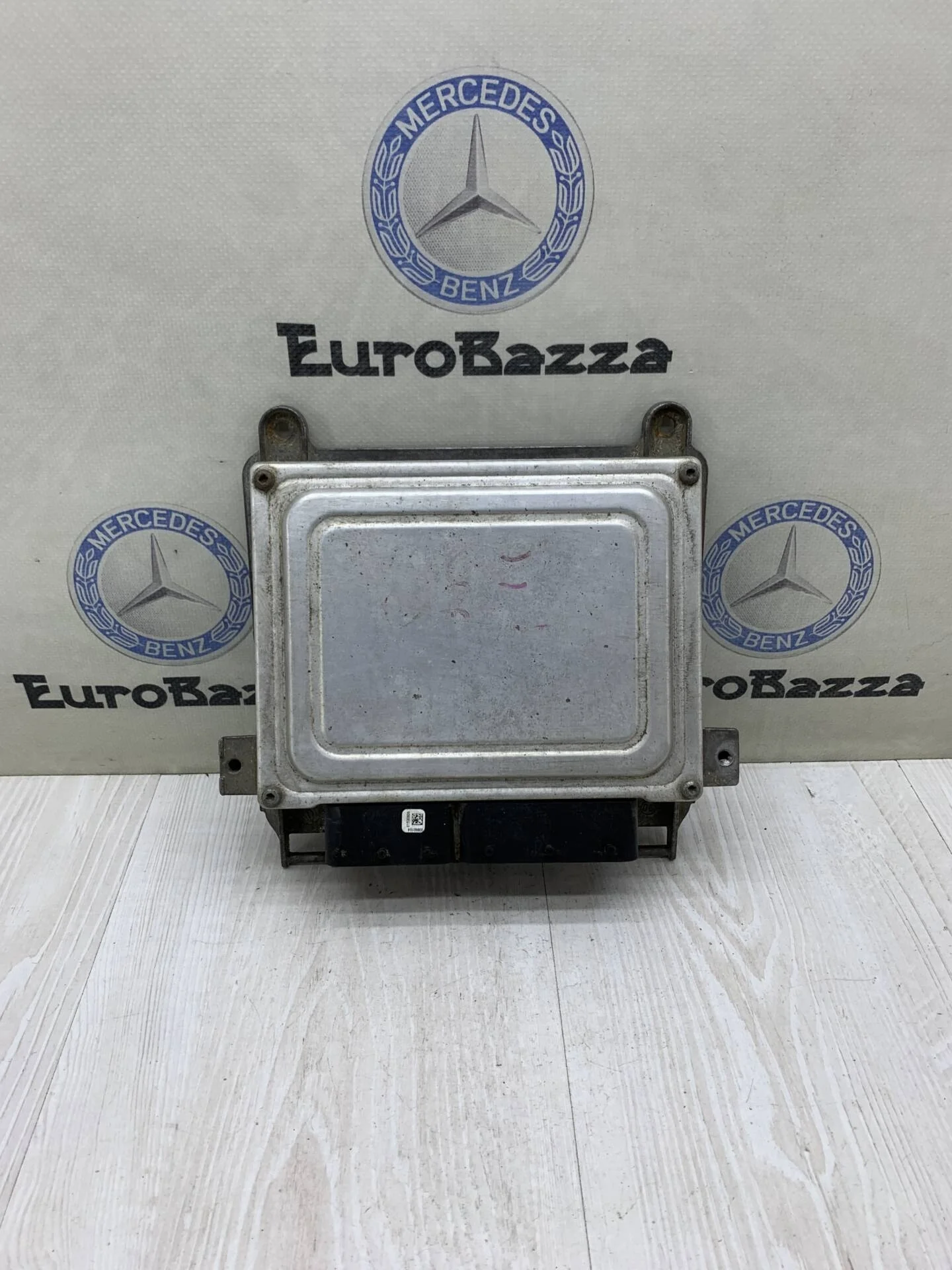 Блок управления двигателем Mercedes М266