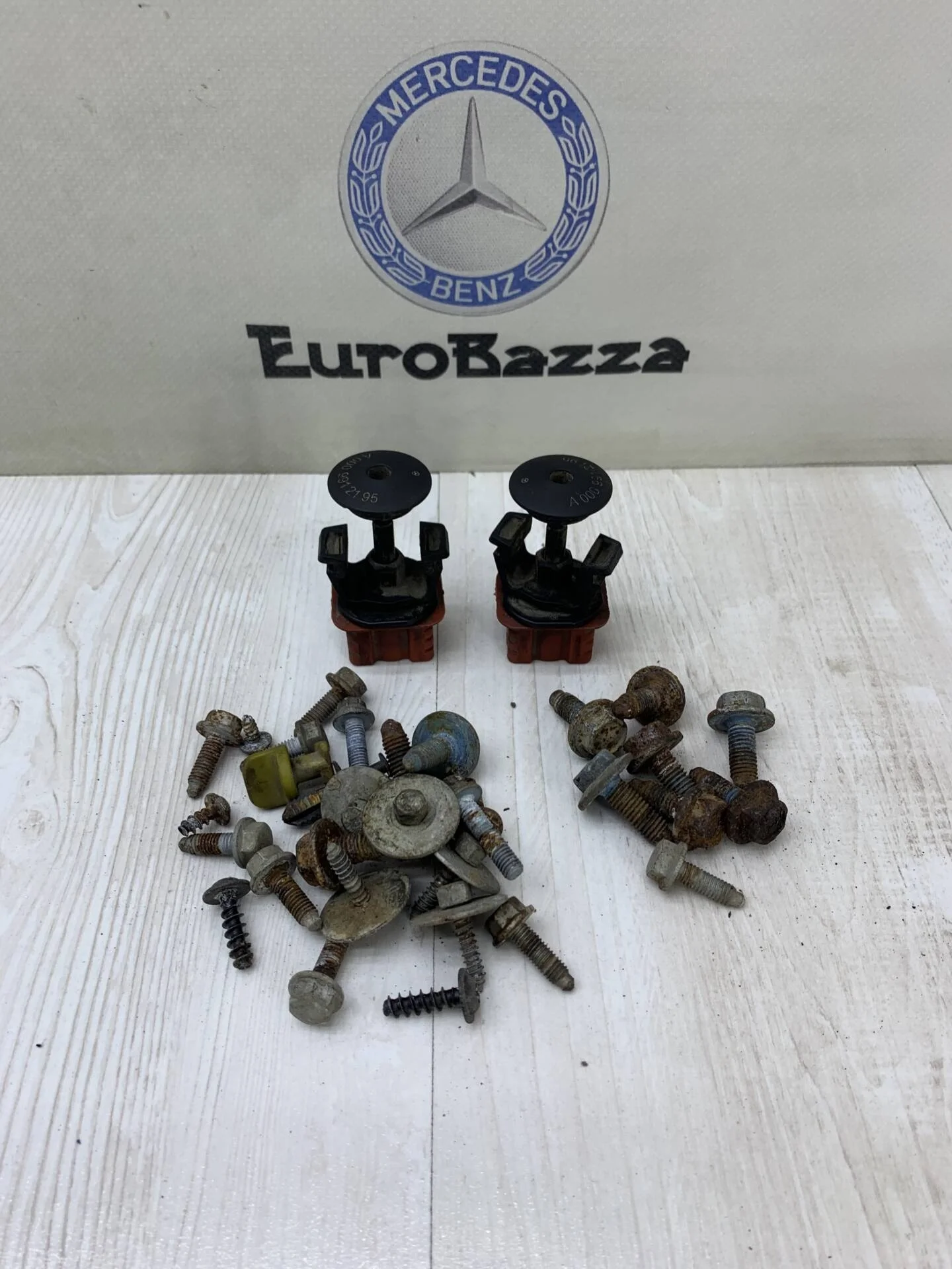 Крепление радиатора Mercedes W245