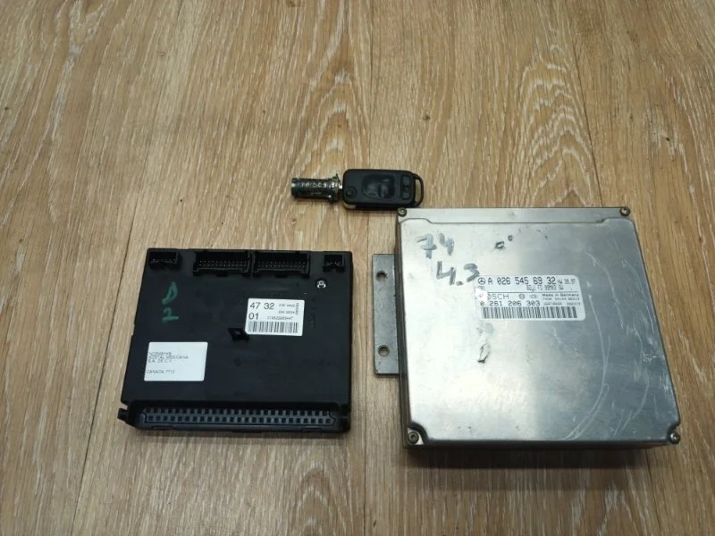 Комплект блоков с ключом Mercedes ML 1999 W163