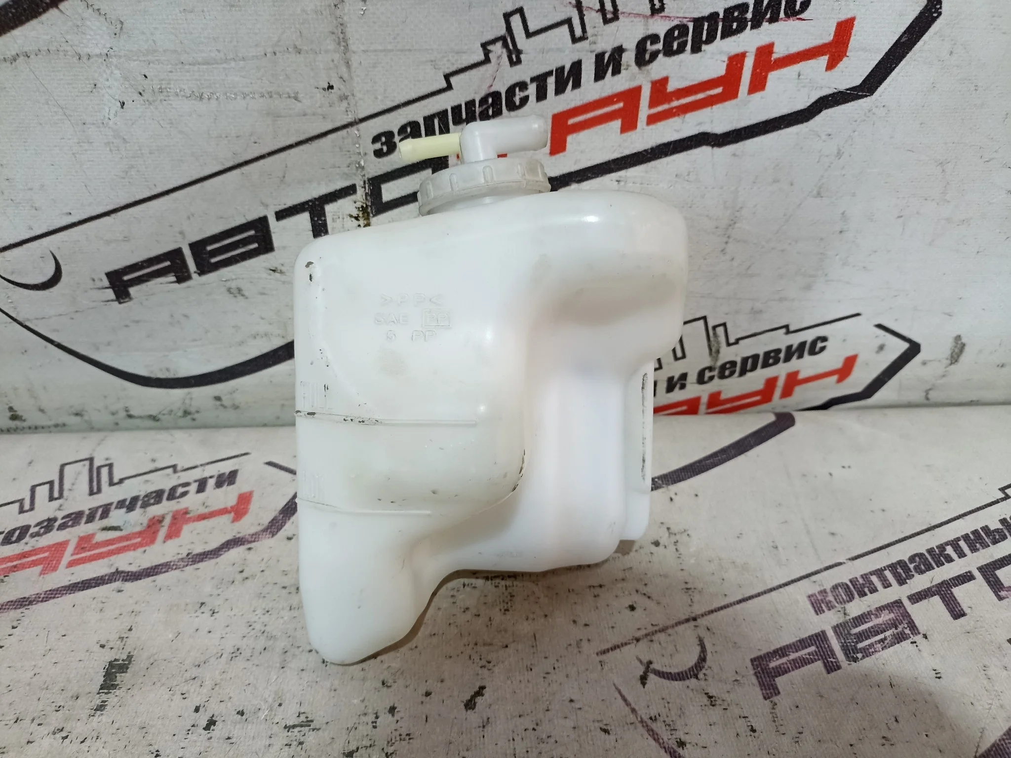 БАЧОК РАСШИРИТЕЛЬНЫЙ MITSUBISHI LANCER RVR CY1A CY2A CY3A CY4A CY5A CY6A CY8A CY9A GA3W GA4W 1375A304