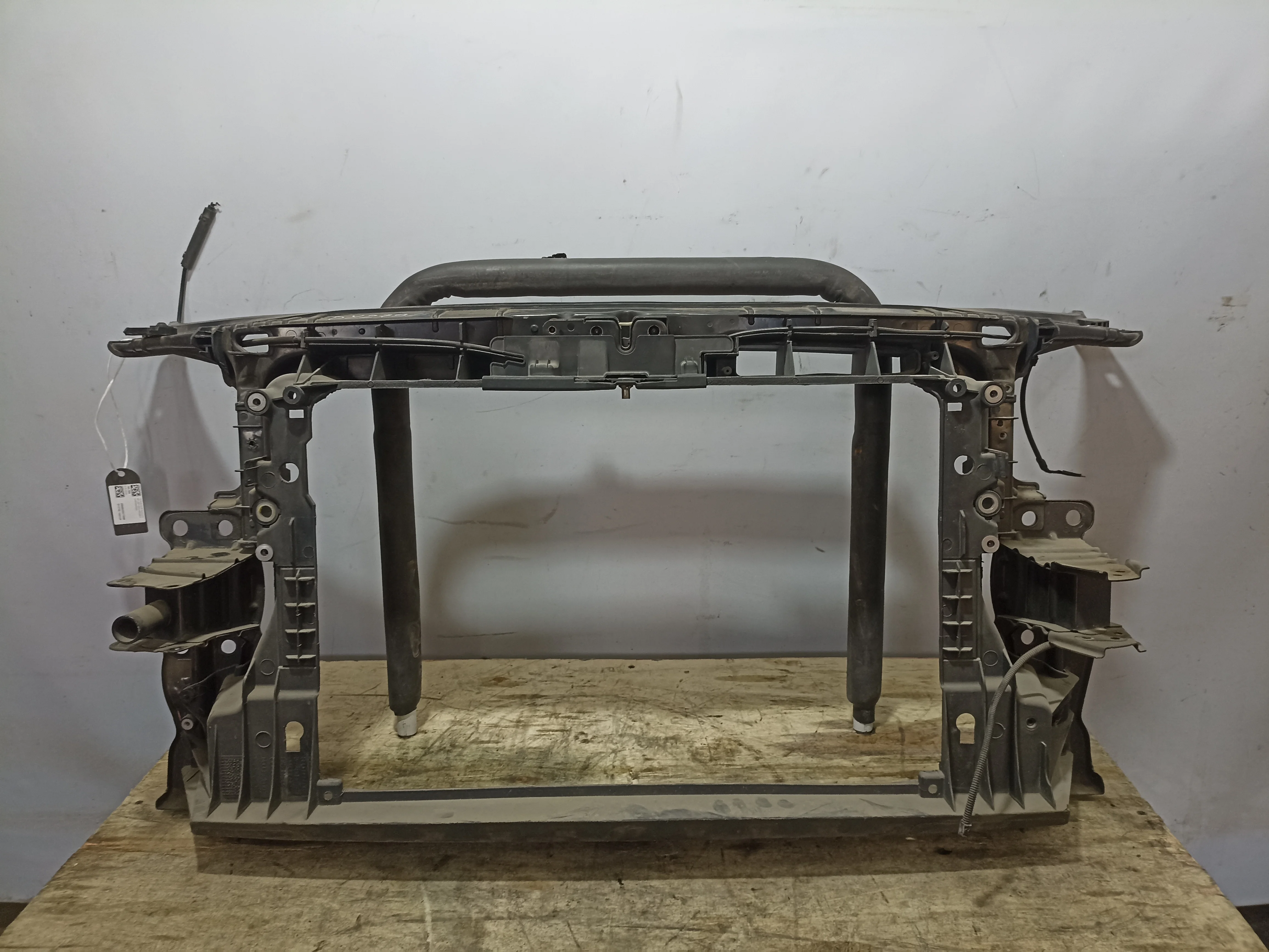 ТЕЛЕВИЗОР AUDI 8P0805588L черный DY279Z