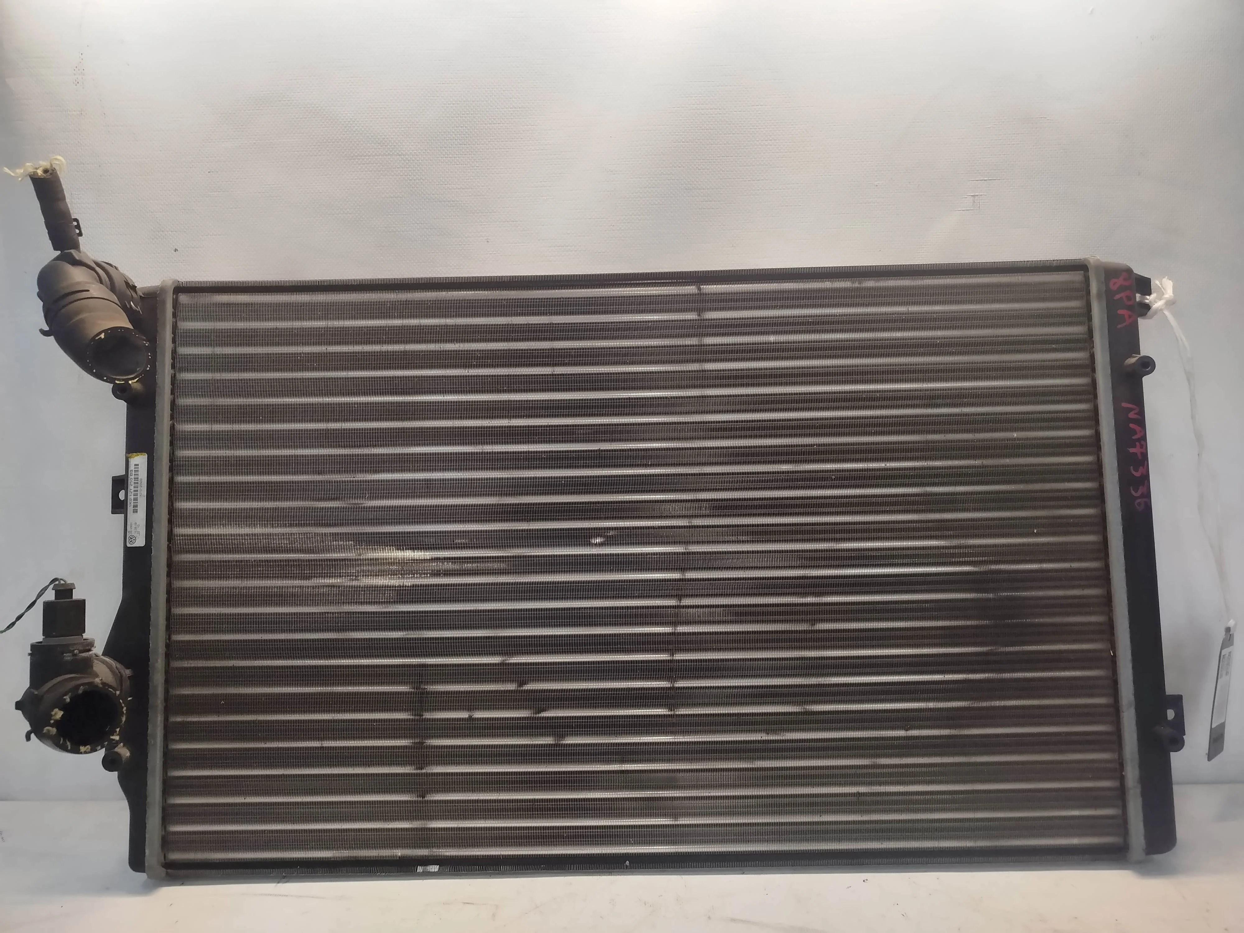 РАДИАТОР ДВИГАТЕЛЯ AUDI VOLKSWAGEN SEAT SKODA ... CTKA CXSB CYVD CZCA ... TOLEDO TOURAN TT YETI ... B6 B7 MK5 MK6 БЕЗ ДИФФУЗОРА 1K0121253BB NA7336Z