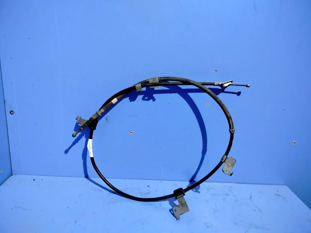 Трос стояночного тормоза левый Toyota Corolla X рестайлинг (2010—2013) 4643012700