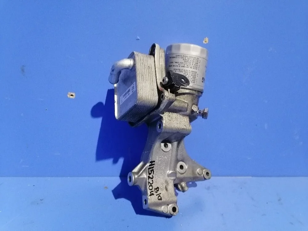 Корпус масляного фильтра Skoda Fabia II рестайлинг (2010—2014) 03F903143H