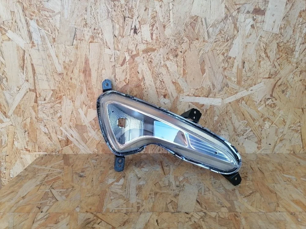 Фара противотуманная правая (ПТФ) Hyundai Solaris I рестайлинг (2014—2017) 922024L600