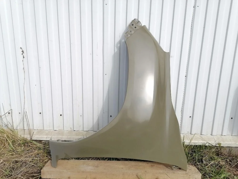 Крыло переднее левое Toyota Hilux VIII (2015—2020) 53812KK050