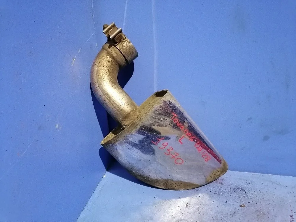 Насадка на глушитель лев Volkswagen Touareg II (2010—2014)