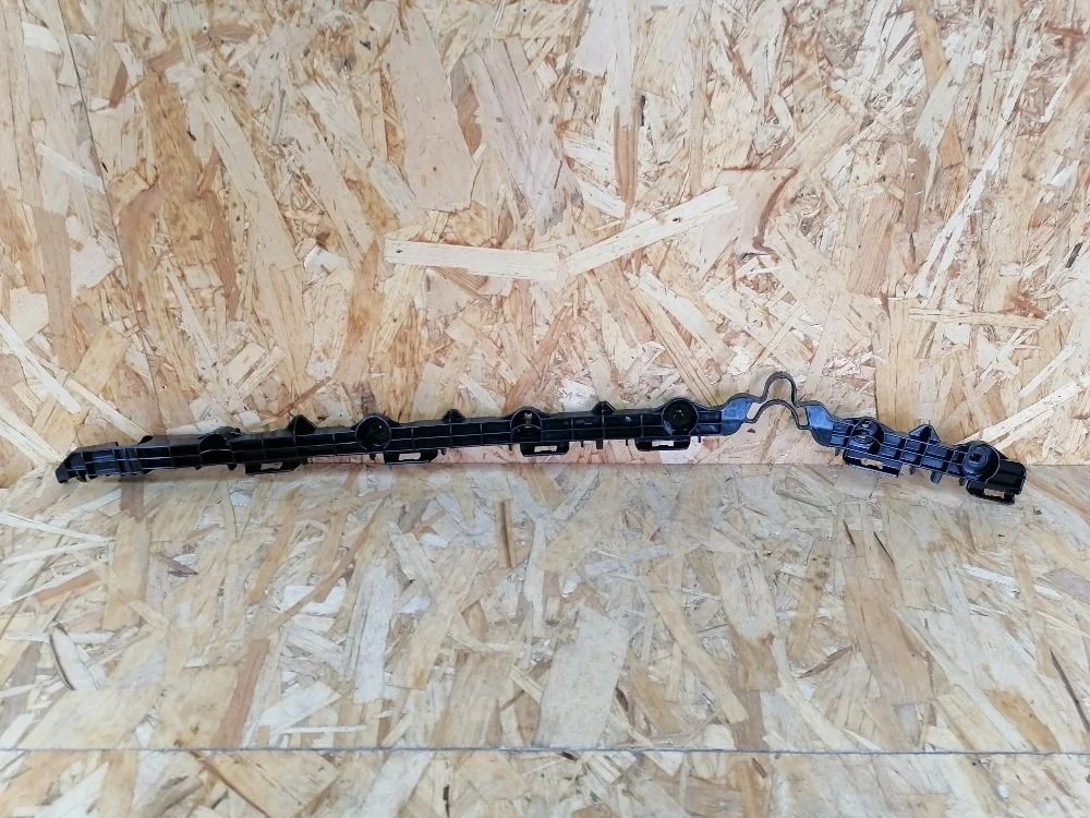 Кронштейн бампера зад. прав. Toyota Camry XV50 рестайлинг (2014—2017)