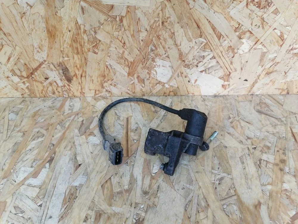 Датчик положения коленвала Daewoo Nexia I рестайлинг (2008—2016) 25182450