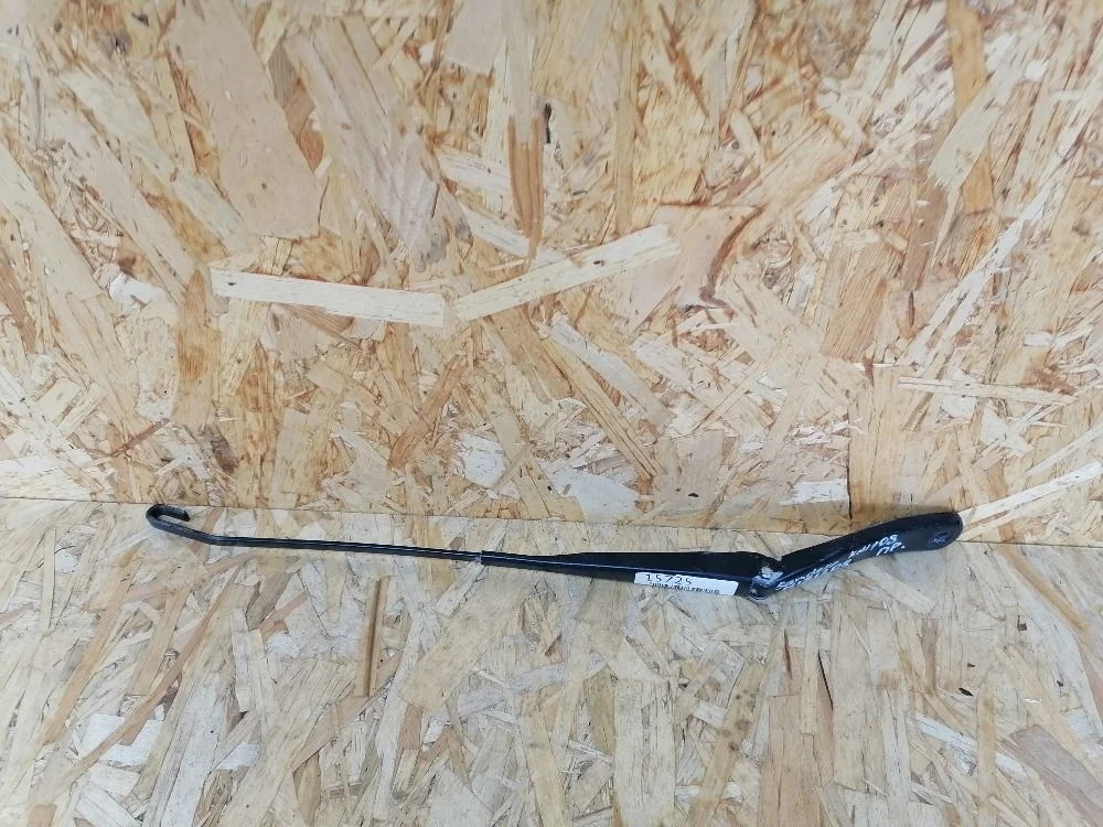 Поводок стеклоочистителя прав (дворник) Renault Sandero I (2009—2014) 288861964R