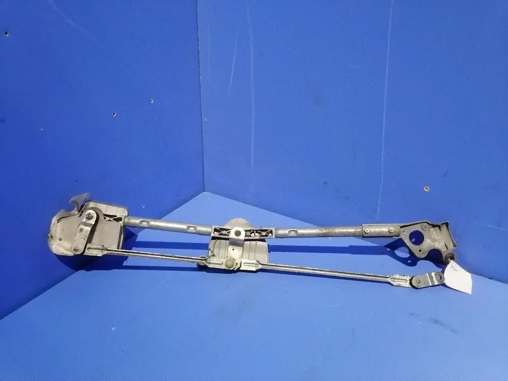 Трапеция стеклоочистителей Nissan Tiida C11 рестайлинг (2010—2013) 28800EM00A