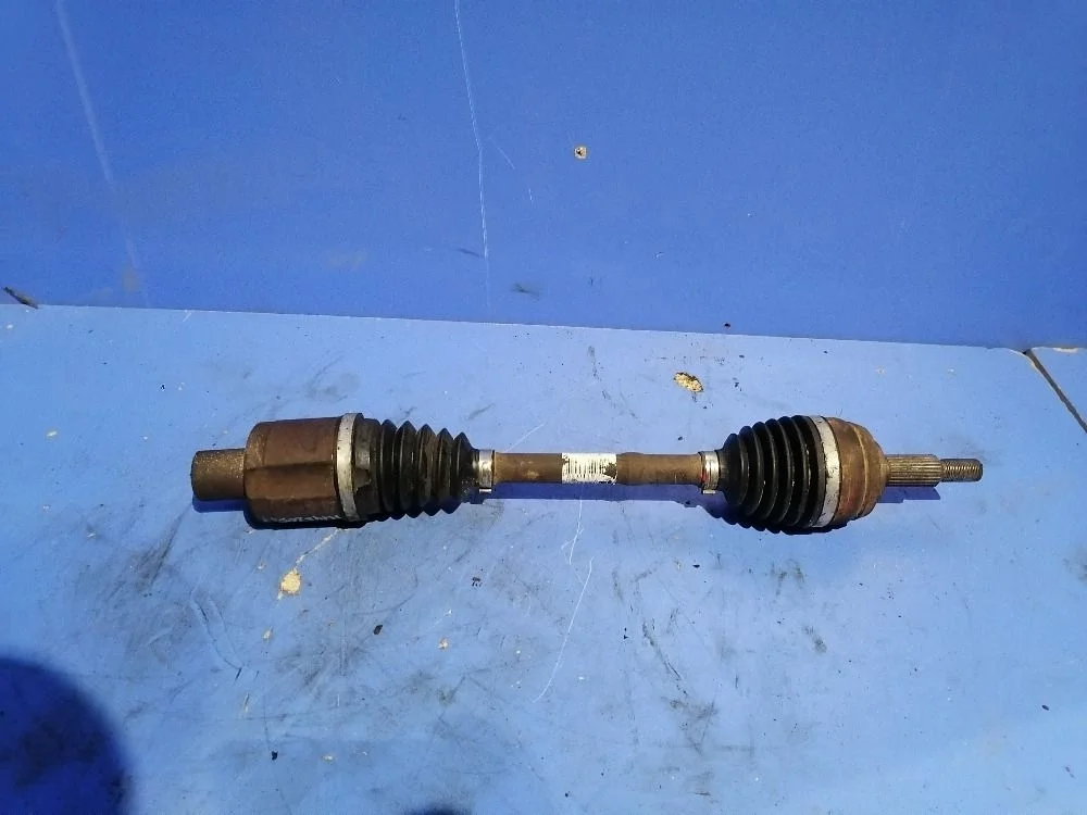 Приводной вал пер. прав. Renault Duster I (2010—2015)