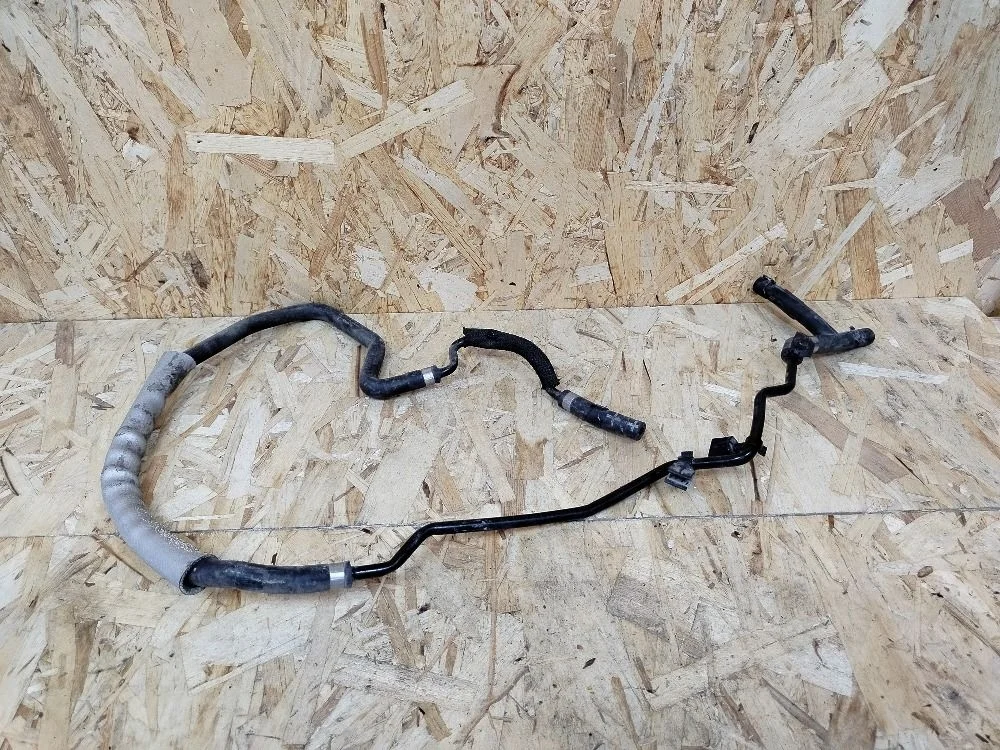 Трубка системы охлаждения Volkswagen Touareg II (2010—2014) 7P6122447T