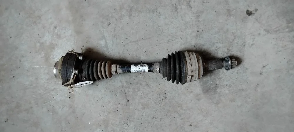 Приводной вал пер. (лев=прав) Volkswagen Touareg II (2010—2014)