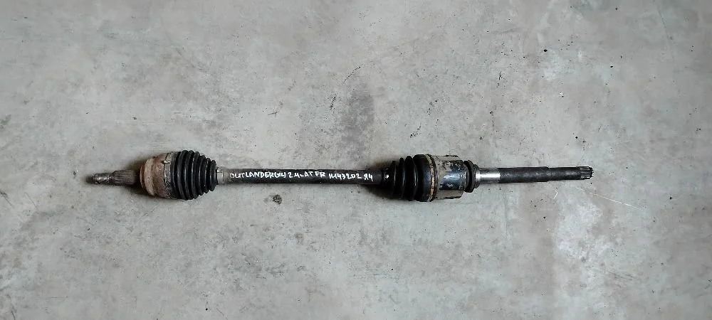 Приводной вал пер. прав. Mitsubishi ASX I (2010—2013) 3815A068