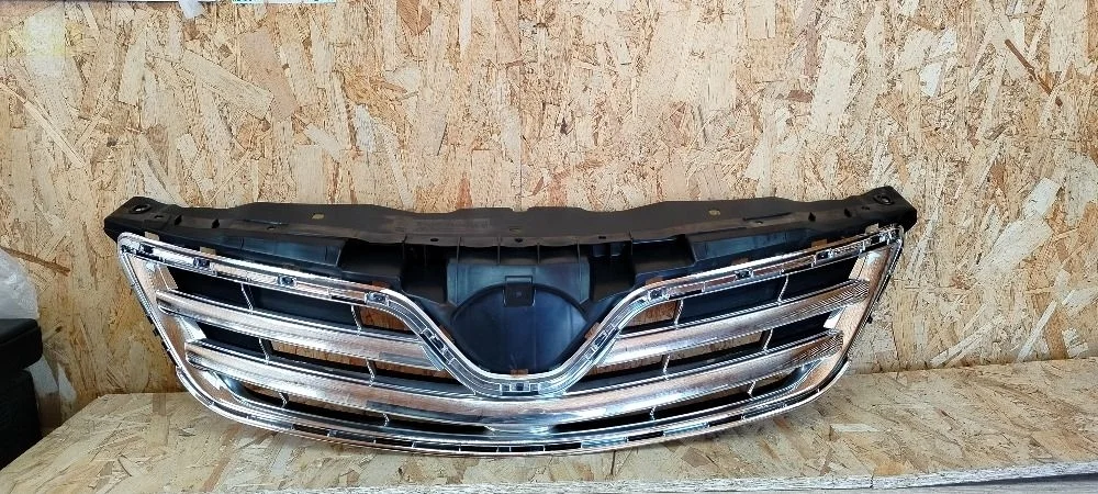 Решетка радиатора Toyota Corolla X рестайлинг (2010—2013) 5311412140
