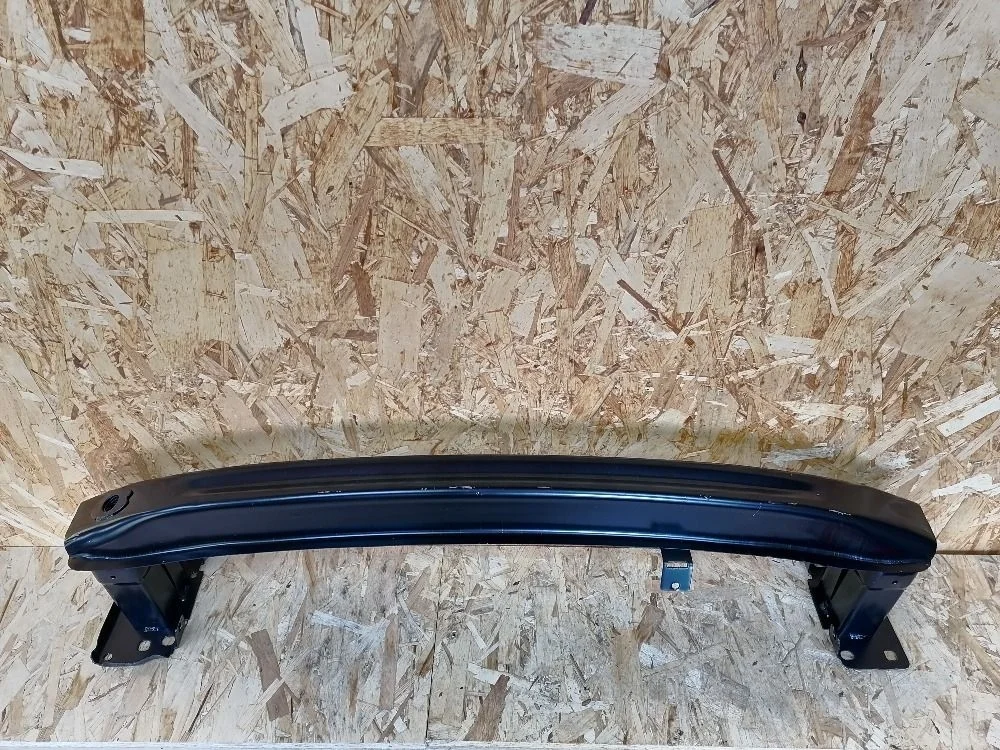 Усилитель бампера перед.  Volkswagen Polo V рестайлинг (2015—2020) 6RU807109A