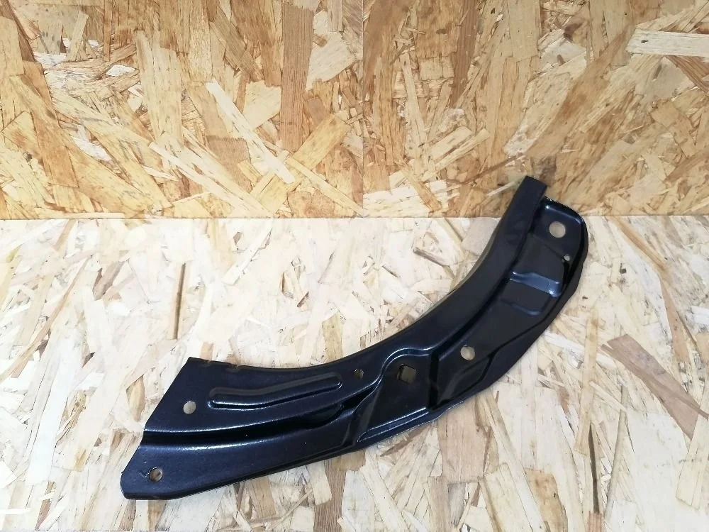 Кронштейн фары/передней панели лев Skoda Rapid I (2012—2017)