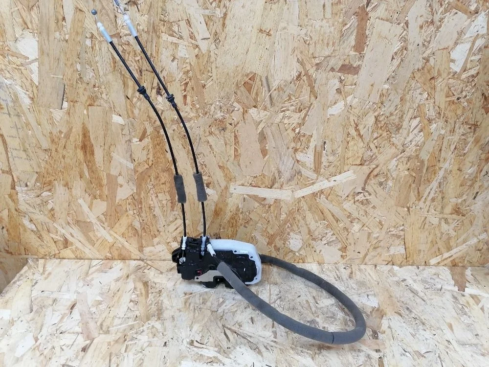 Замок двери задней правой Nissan Almera G15 (2012—2018)