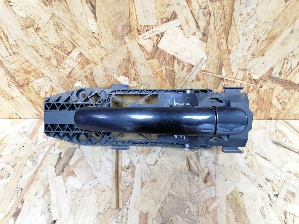 Ручка двери наружная зад. лев. Volkswagen Polo V рестайлинг (2015—2020) 5N0837205MGRU