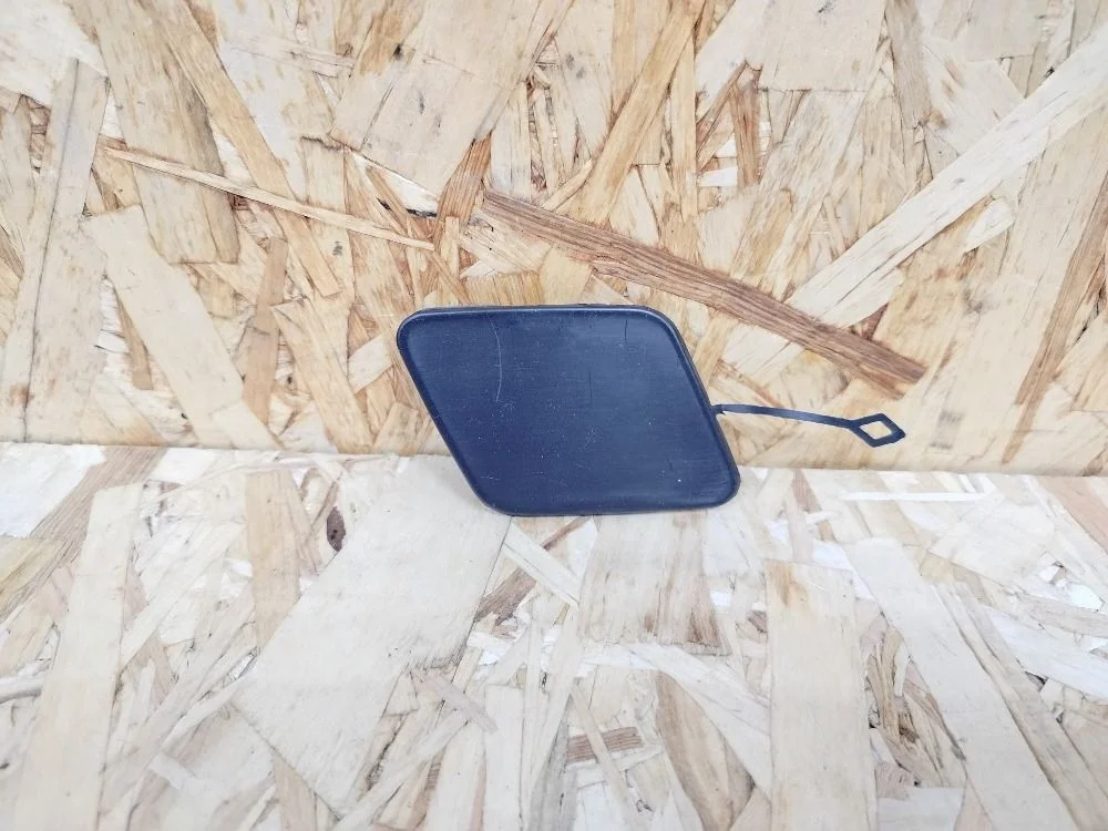 Заглушка буксир. крюка перед. Chevrolet Cobalt II (2011—2016)