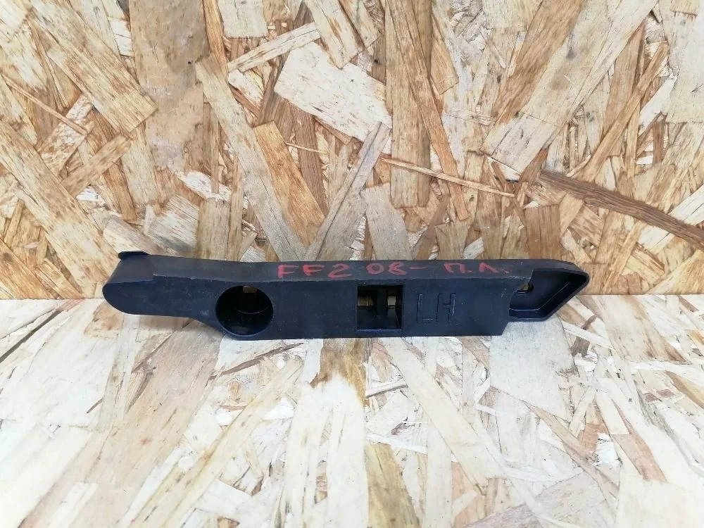 Кронштейн бампера пер. лев. Ford Focus II рестайлинг (2007—2011)