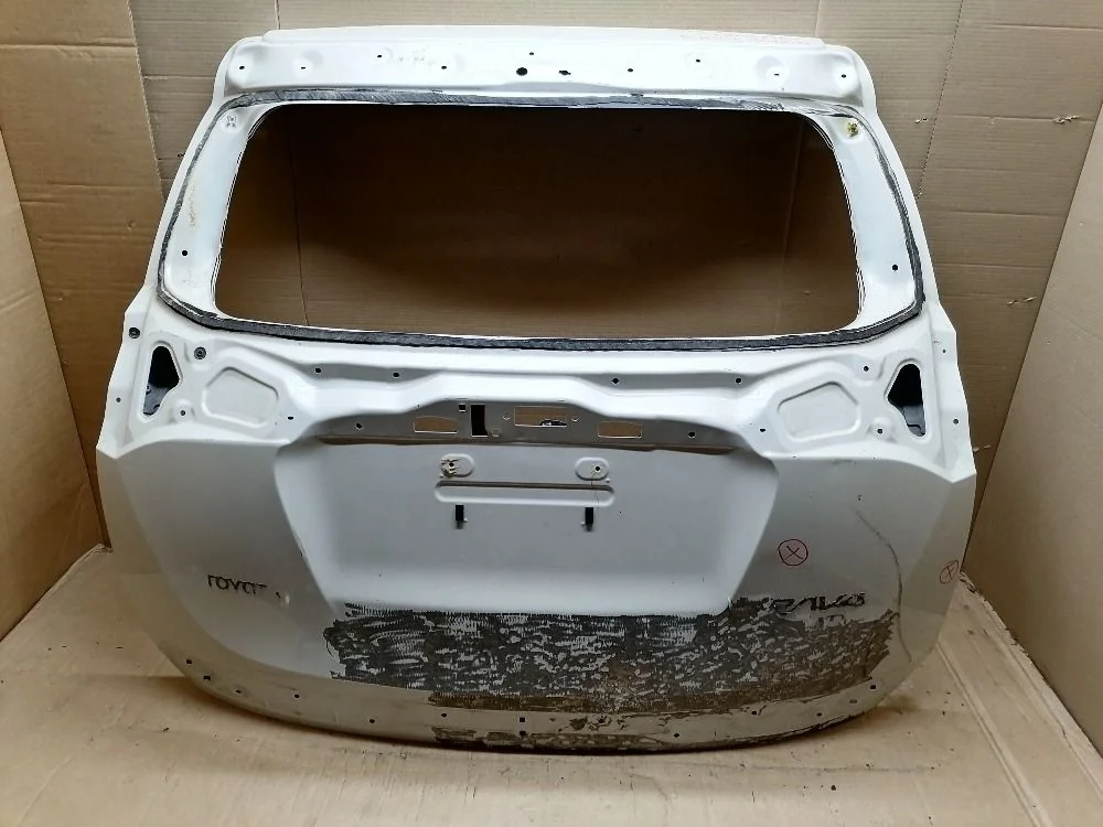 Дверь багажника Toyota RAV4 IV рестайлинг (2015—2019) 6700542550