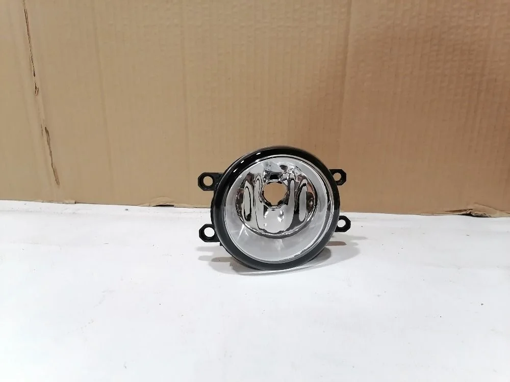 Фара противотуманная левая (ПТФ) Toyota Corolla X (2006—2010) 812200D042