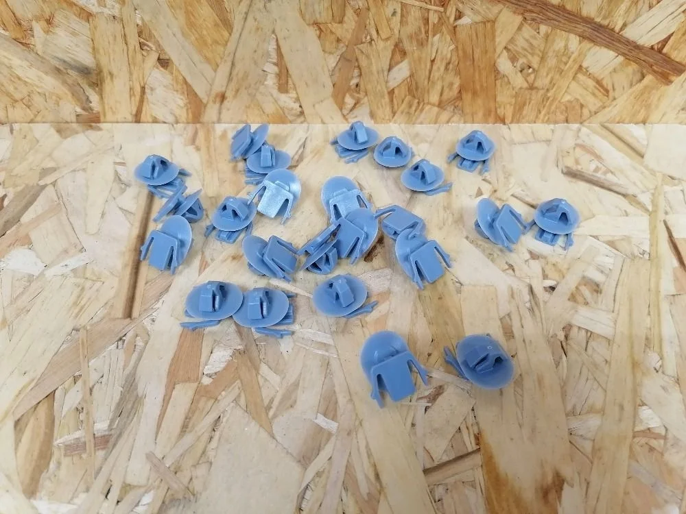 Клипса (пистон) Nissan X-Trail II (2007—2011) 80850CA00A