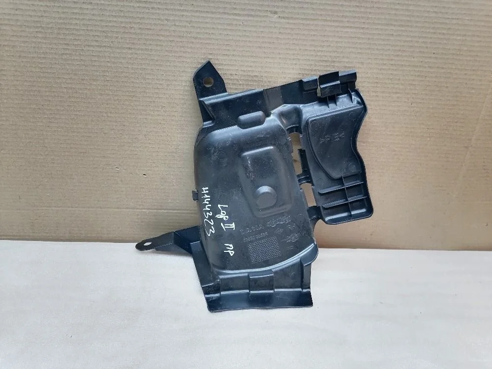 Пыльник двигателя правый Renault Logan II (2012—2018)