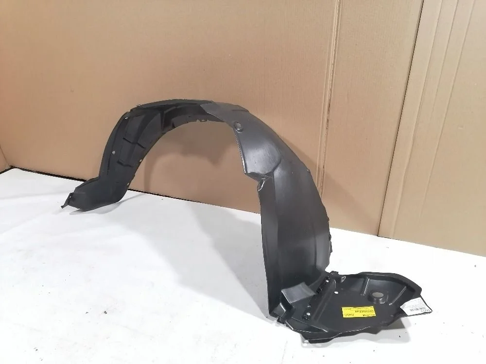 Подкрылок (локер) пер.лев. Toyota Corolla X (2006—2010) 5387602230