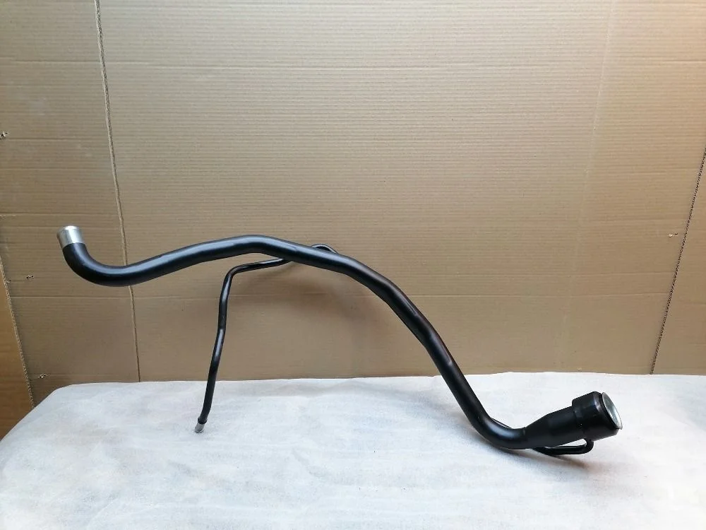 Горловина топливного бака Toyota Corolla IX (2000—2004) 7720112620