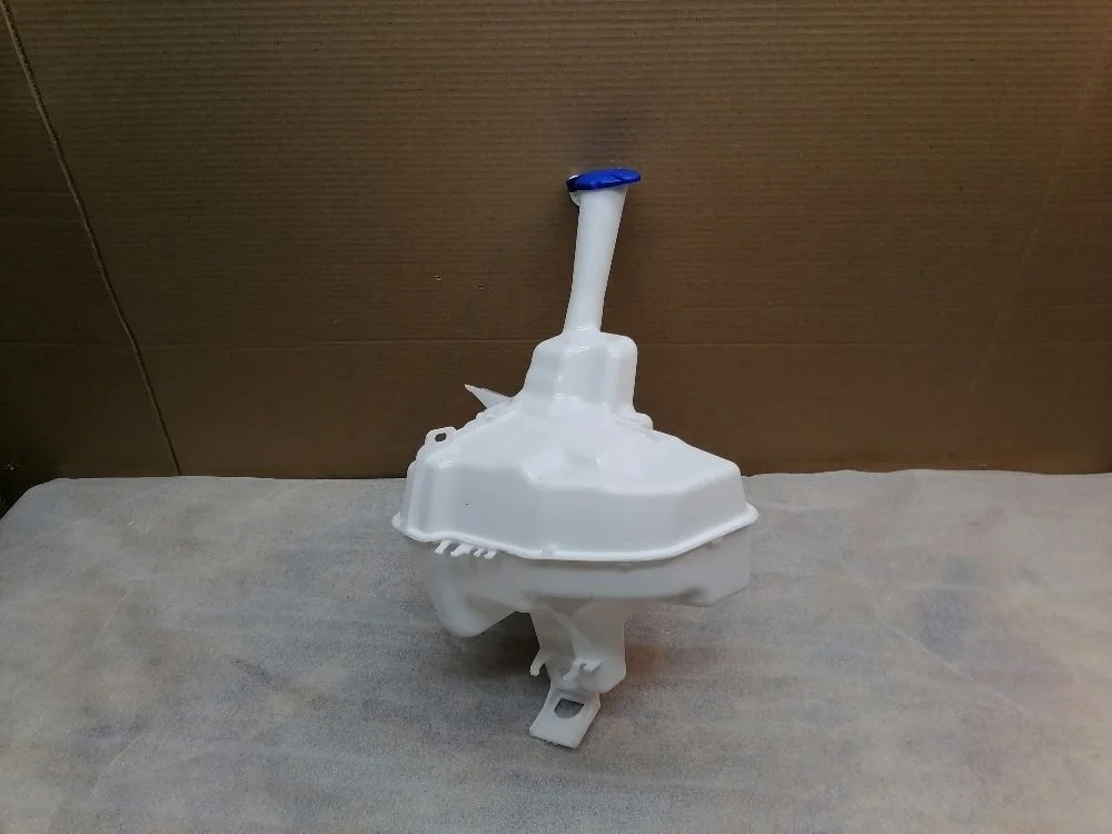 Бачок омывателя Hyundai Solaris I рестайлинг (2014—2017) 986204L000