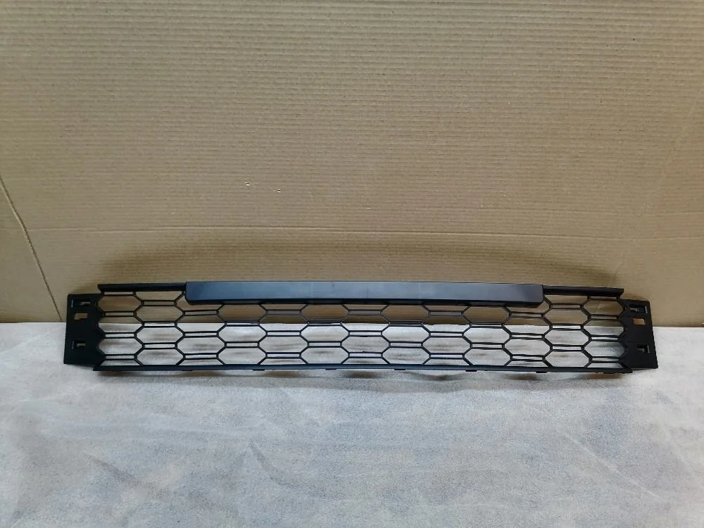 Решетка бампера перед. центр. Skoda Rapid II (2019—2025) 60U853677A