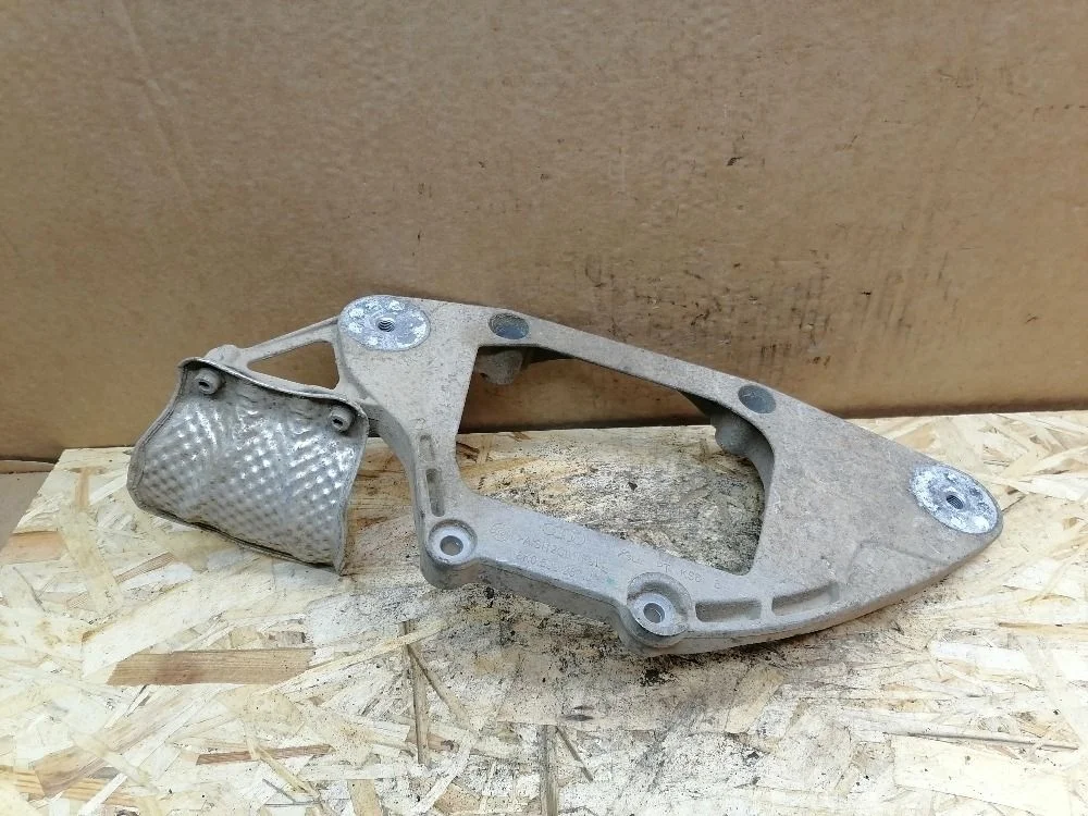 Кронштейн редуктора Audi Q5 I (2008—2012)