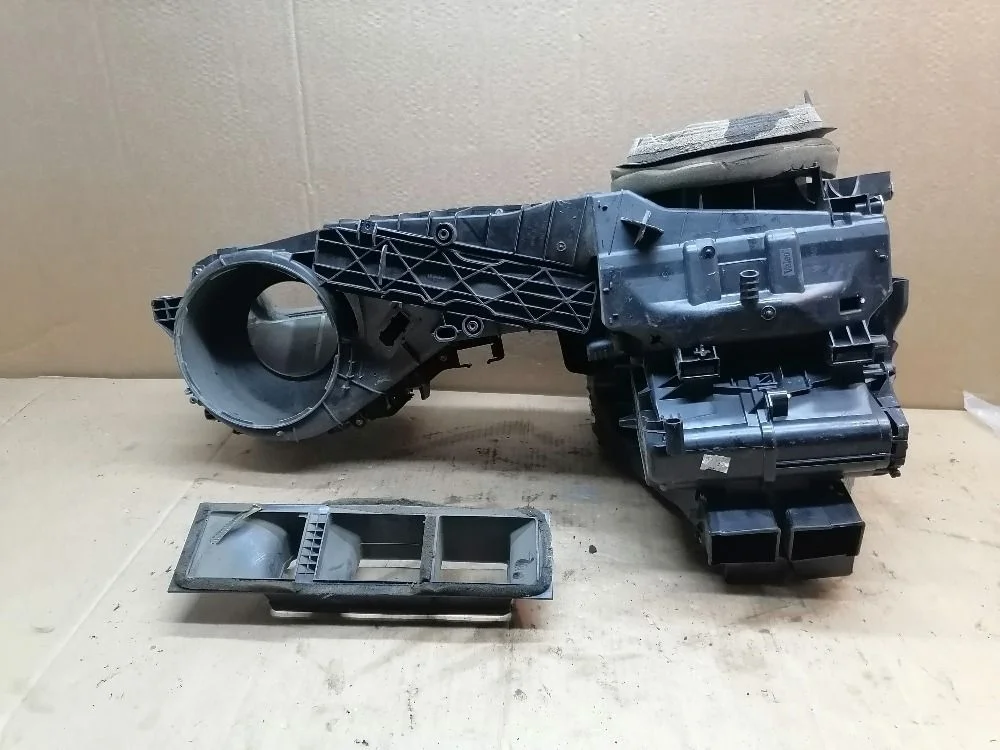 Корпус отопителя (печки) Volkswagen Golf Mk5 (2003—2009) 1K1820007