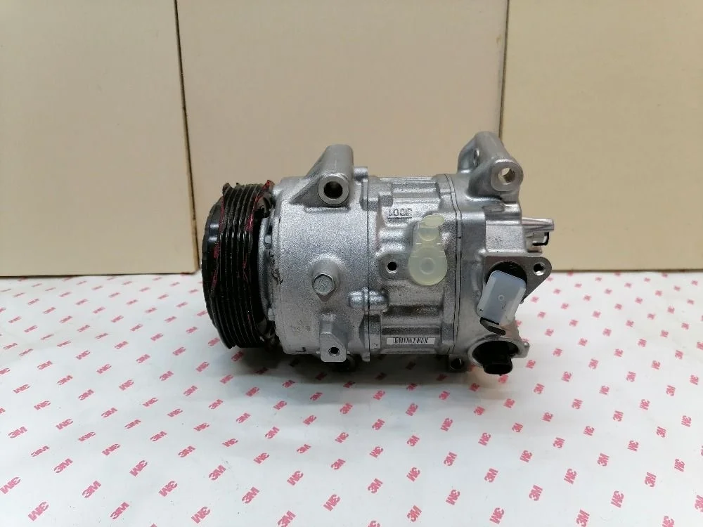 Компрессор кондиционера Toyota Camry XV70 (2017—2021) 8831033350