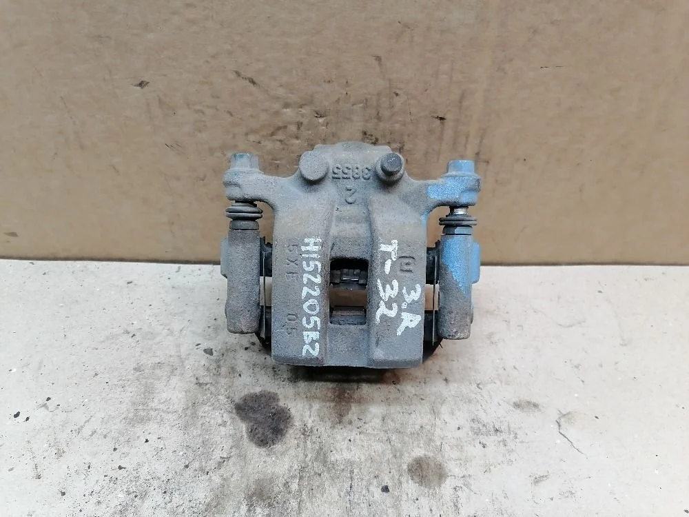 Суппорт тормозной задний правый Nissan Rogue II (2013—2016) 440014BA0A